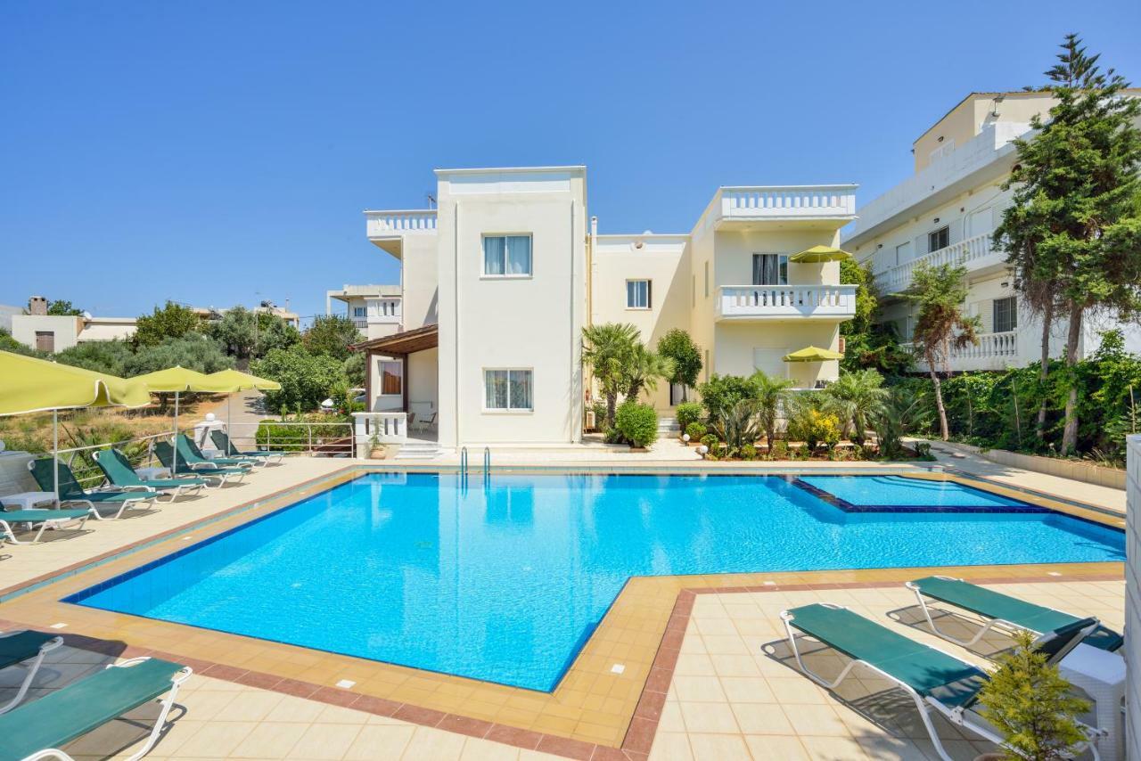 Poseidon מלון דירות קאטו דרטסו